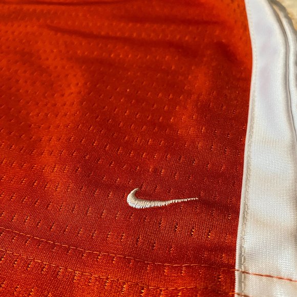 Women's Nike Basket ball Shorts - Picture 3 of 4
